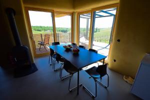 Hisa Vukan - Eco House in middle of vineyard with Sauna!