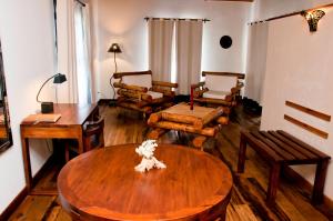 Hôtel Restaurant LE COMBAVA