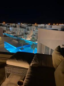 Gouna Pool view with rooftop living & BBQ grill