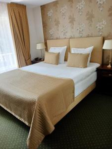 Deluxe Double Room with Bath room in De Lunterse Boer