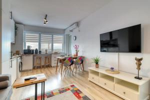 Homie Studio Apartment - Private Parking - Self Check-In