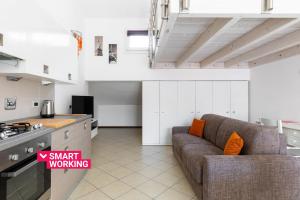 Cozy Mezzanine Apartment by Wonderful Italy