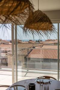 Appartements Appartement luxueux avec grande terrasse vue mer : photos des chambres