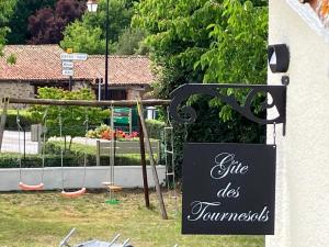 Maisons de vacances Gite des Tournesols : photos des chambres