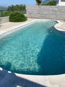 Villa Alana GANZE VILLA - POOL - SAUNA - JACUZZI 200m2