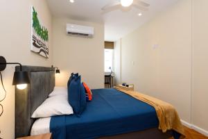 2Qtos a 350m da Praia de Copacabana | SF 135604