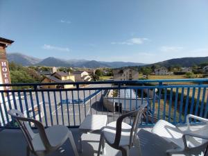 Hotels Hotel L'Oustalet : Suite Familiale