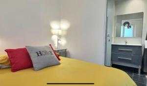 Appartements LE CANAL - Proche centre - parking prive - clim : photos des chambres