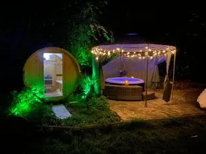 Ferienvilla Whirlpool Fasssauna direkt am Rhein - Wesel