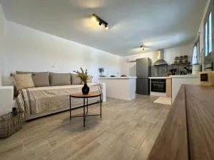 Nature & Sea Lipsi - Ліпсі