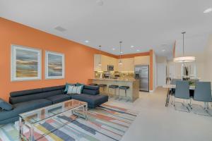 3 bedrooms pool home with clubhouse amenities Retreat