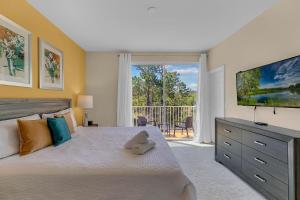 3 bedrooms pool home with clubhouse amenities Retreat