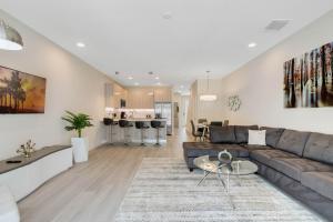 3 bedrooms pool home Hidden Forest