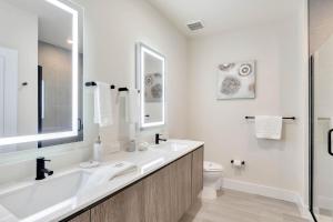 4 bedrooms pool home Hidden Forest Resort Amenities