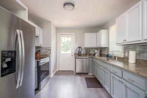 Relax in a 2 bed 2 bath Haven Near Cascade