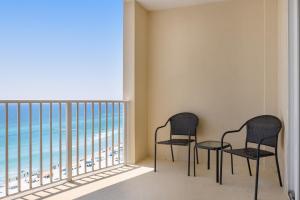 PARKING INCLUDED-Beachfront 2BD Ocean Villa! Gorgeous Amenities, Private Complex