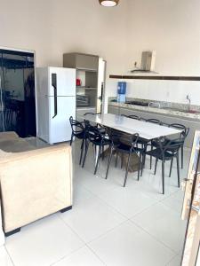 Casa com piscina e duas suítes perto do Parque Lagoa Quente