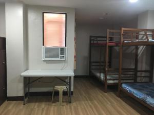 AGB Anchorage Inn, male dorm
