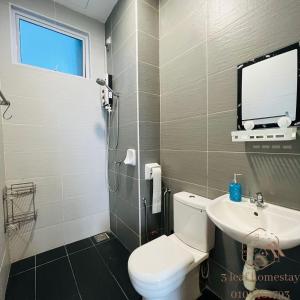 Senai Garden Apartment near Senai Airport&JPO