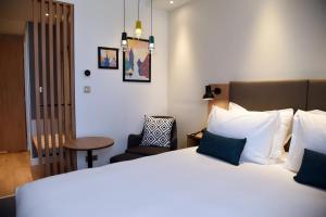 Hotels Holiday Inn Dijon Sud - Longvic, an IHG Hotel : photos des chambres