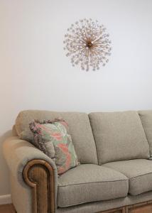 Hidden Ruby-Apartment with Kitchen and Laundry