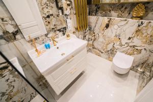 Kazimierza Wielkiego Luxury Apartment by BookingHost