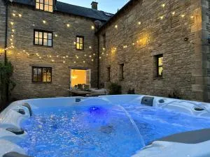 Cotswolds Retreat - Bath & Castle Combe - Hot Tub - Tormarton