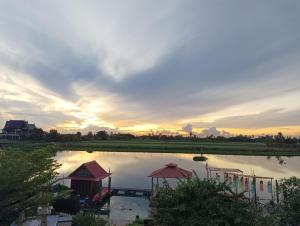 Hidden Holiday House