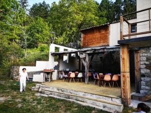 Maisons d'hotes Quietude, Confort & Nature Pre-Alpes Cote d'Azur : photos des chambres