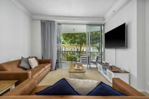 Surfers Paradise Central Chevron Apartment Sleeps 8 - Optimise BNB