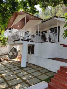 WhiteHouse Homestay by Oxystays Hospitality