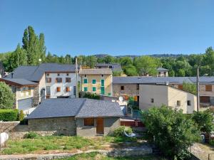 Hotels Hotel L'Oustalet : Suite Familiale