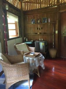 Sang Tong Huts