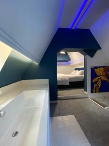 Charme rustique- piscine privée et jardin