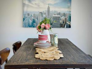 Adorable Modern 4 Br House WiFi & Parking