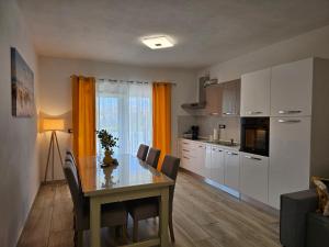 Villa Stella with pool and seaview