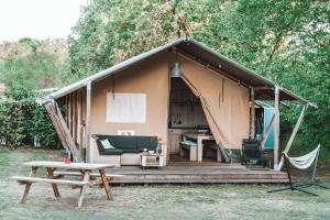 Glamping Holten luxe safaritent 1