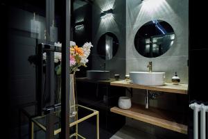 ChicLife - LILIENBLUM CHIC Borgo Santa Caterina Apartment