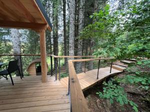 Chalets Les Ecrins du Val de Mouthe, JURA : photos des chambres