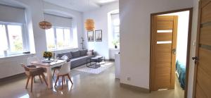 Komfortowy apartament lux parter w okolicy jeziora i Gór Sowich