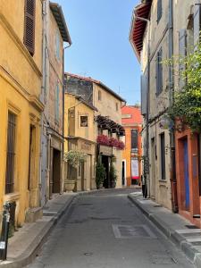 Appartements Le Petit Arles : photos des chambres