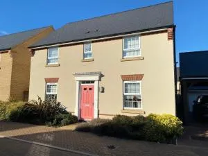 Nirvana - 4 Bedroom Luxury Home ideal for Holidays, Executives and Contractors - 索尔福德