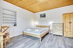 Popovská chalupa by Mountain ways