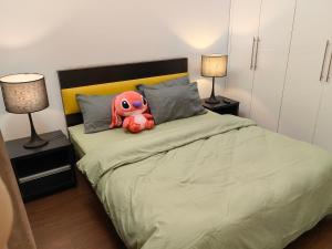 5 Changkat Bukit Bintang 5 minutes to Alor Street Bukit Ceylon KLCC Pavilion Apt 3R2B 10 pax