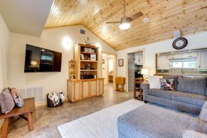 Lakefront College Station Home Near Texas A and M!