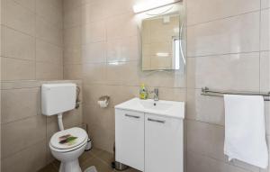 Awesome Home In Grebastica With Wifi