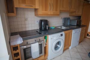 4 Bed on The Main Street