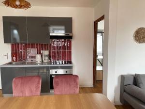 Appartements T2 chaleureux - wifi - plage et commerces a pieds : Appartement 1 Chambre