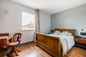 Hotels Le Place Neuve : photos des chambres