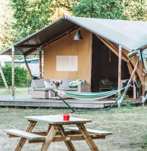 Glamping Holten luxe safaritent 2